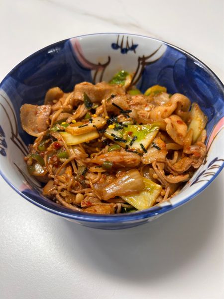 薄切り豚バラキムチ白菜とえのき丼のサムネイル