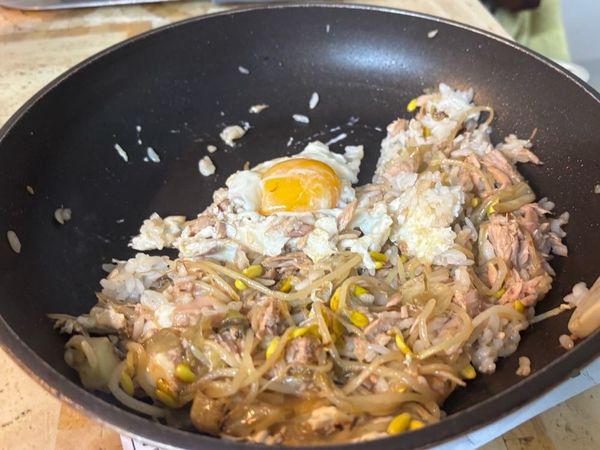 レタスともやしとツナの丼ぶり 🍱のサムネイル