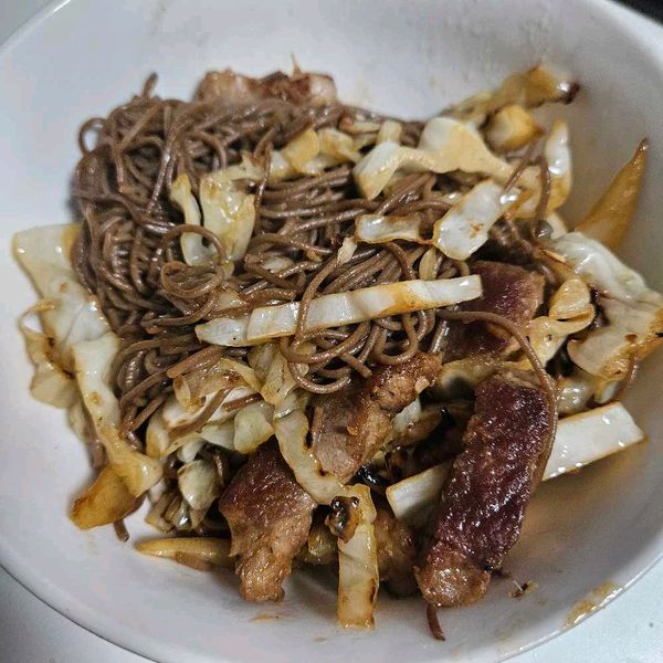 エビと豚肩ロースの焼きそばのサムネイル