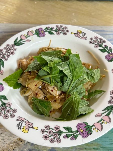 キャベツとエノキと鶏むね肉の炒め物のサムネイル
