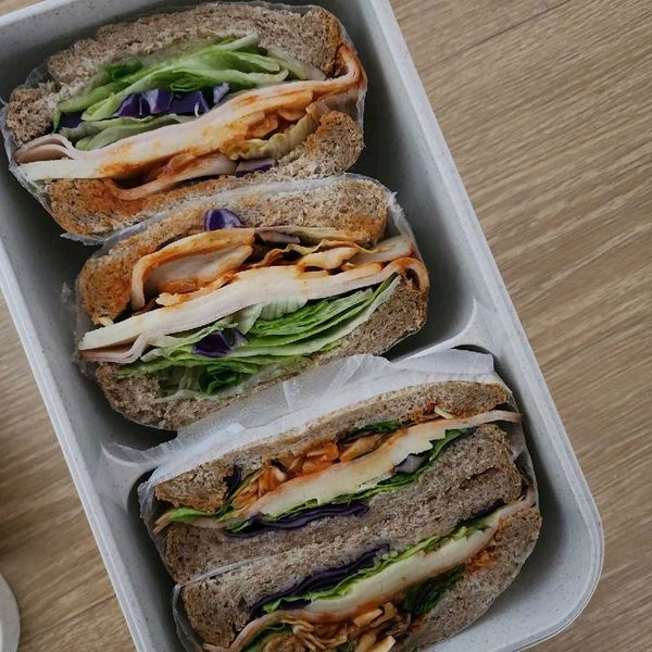 통밀빵햄치즈샌드위치의 썸네일