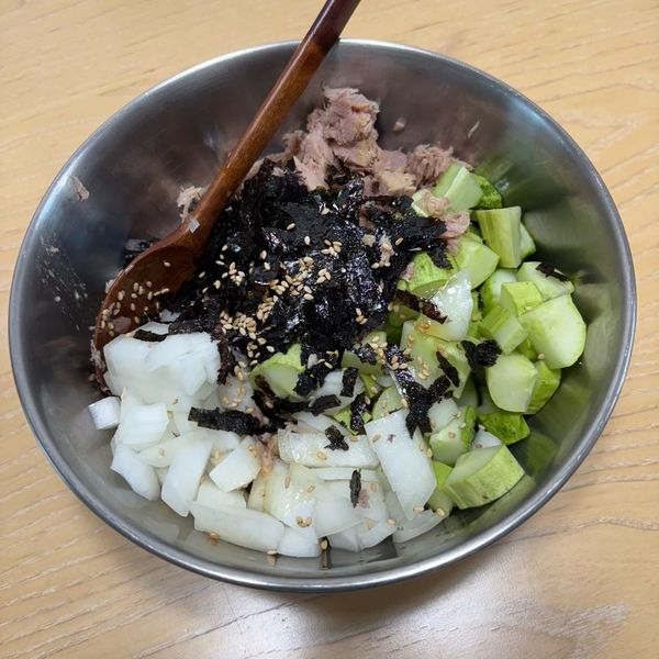 Thumbnail of Tuna Cucumber Bibimbap