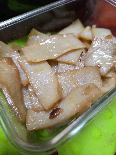 スケトウダラのかまぼこ炒めのサムネイル