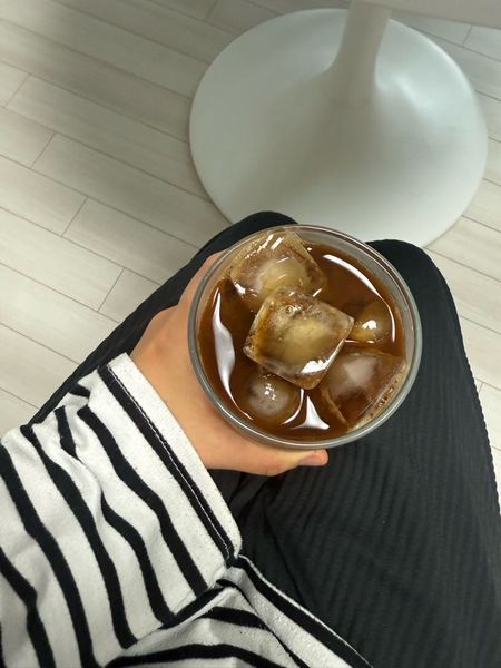 아이스 카페라떼의 썸네일