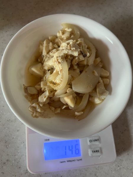 純豆腐ときのこと玉ねぎの炒め物/240129のサムネイル
