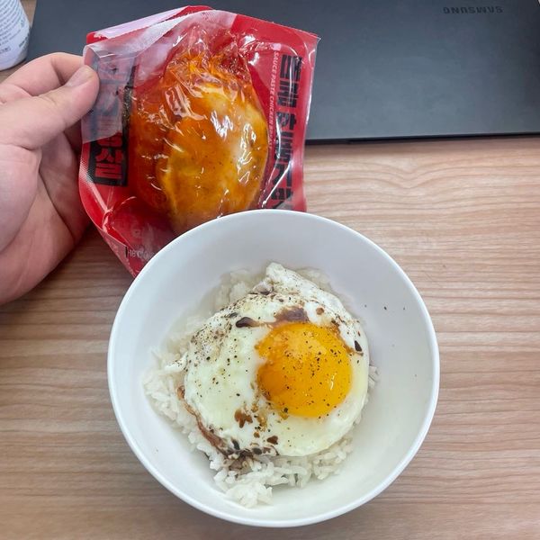 卵明太混ぜご飯（包みご飯）のサムネイル