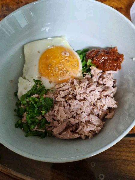 참치부추비빔밥의 썸네일
