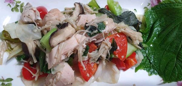 鶏胸肉と野菜の炒め物のサムネイル