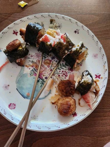 돈가스 김밥의 썸네일