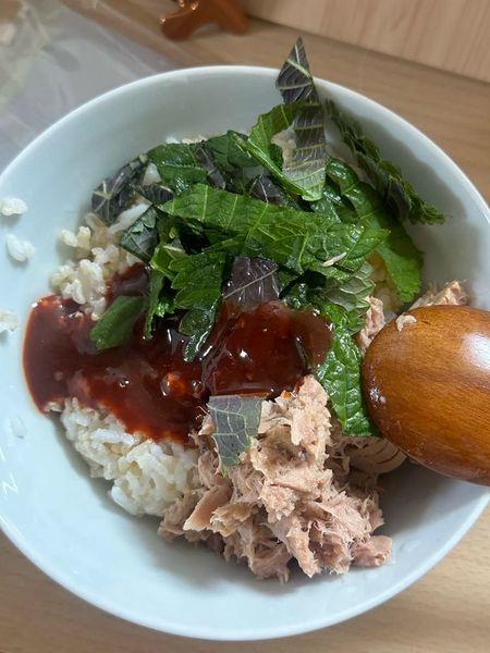 참치깻잎비빔밥의 썸네일