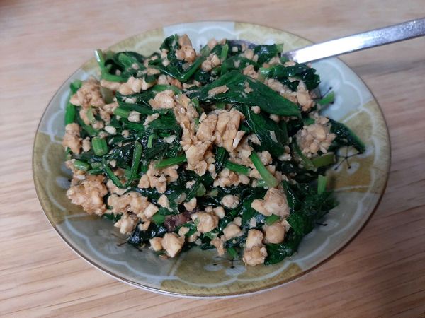 東南アジア風ほうれん草テンペ丼のサムネイル