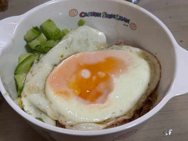 오이참치계란비빔밥의 썸네일