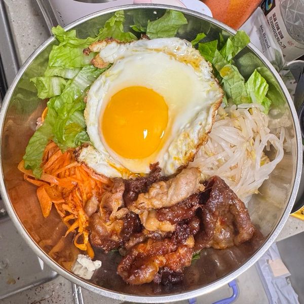 야매두부비빔밥의 썸네일