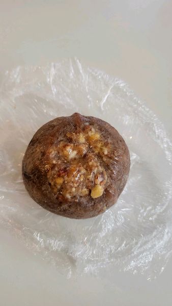 Thumbnail of Dried Persimmon Nut Pockets