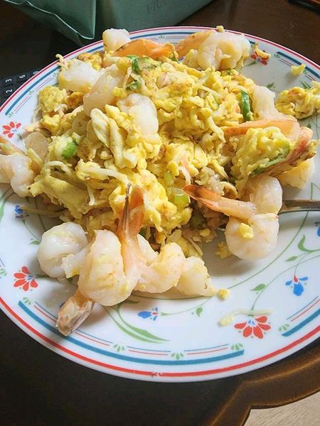 エビと卵のカニカマ炒飯のサムネイル