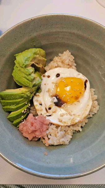아보카도명란 비빔밥의 썸네일