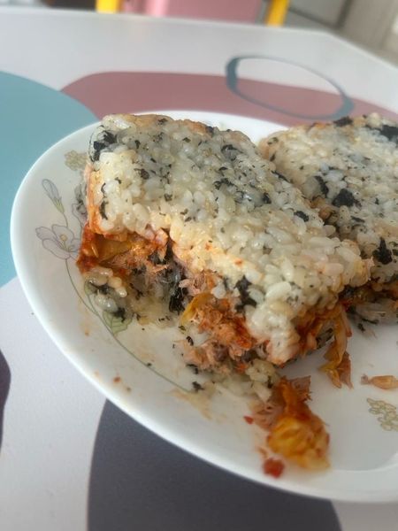 참치김치밥버거의 썸네일