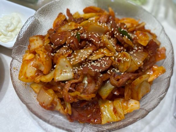 훈제오리주물럭의 썸네일
