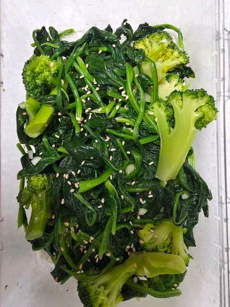 🥦 ブロッコリーとほうれん草のえごま油和えのサムネイル