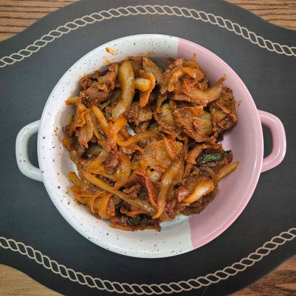 キムチ豚肉炒めのサムネイル