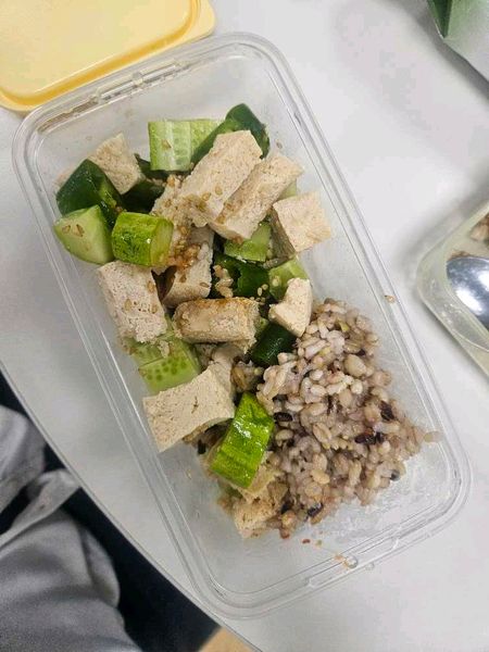 두부오이비빔밥의 썸네일
