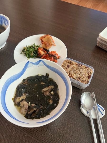 스지미역국의 썸네일