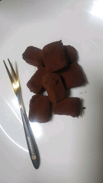 코코넛밀크 생초콜렛의 썸네일