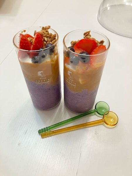 블루베리 요거트 땅콩버터 스무디의 썸네일