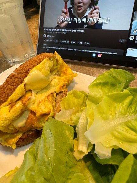 エッグチーズトーストのサムネイル