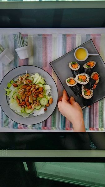 FMD 3 김밥과샐러드의 썸네일