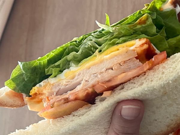 鶏むね肉サンドイッチのサムネイル