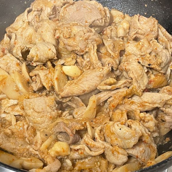 소라 돼지뒷다리살 제육의 썸네일