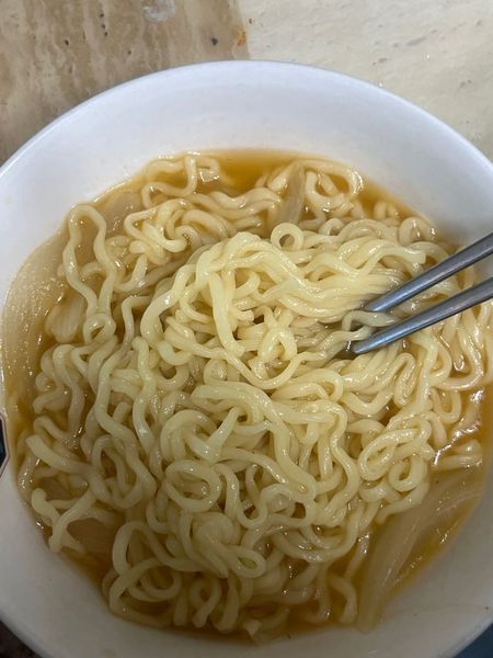 기름 없는 라면의 썸네일