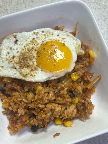 참치김치볶음밥의 썸네일
