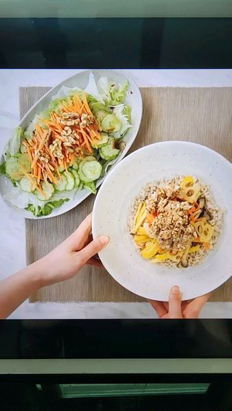 FMD 2 두부된장비빔밥과 샐러드의 썸네일
