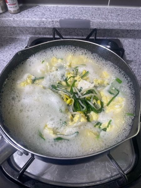 豆腐ともやしと卵のスープのサムネイル