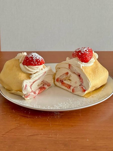 Thumbnail of Strawberry Towel Cake