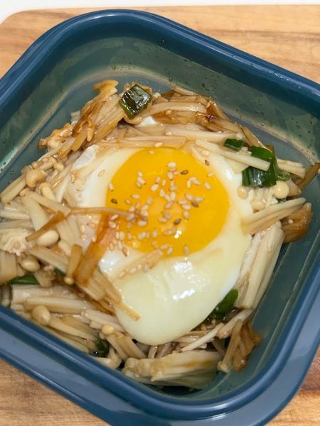 えのき茸のご飯のせ1のサムネイル