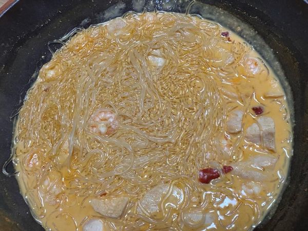 カップヌードル辛口味パスタのサムネイル