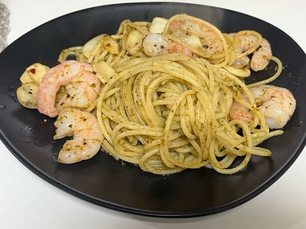 シュリンプバジルペストパスタのサムネイル