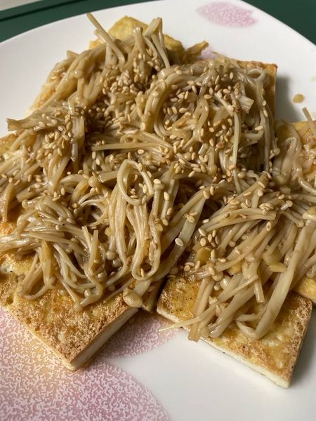 スルギの豆腐ときのこの煮込みのサムネイル