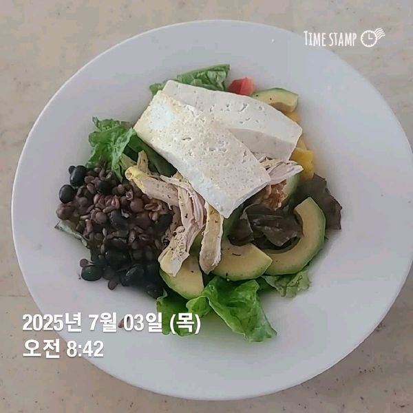 豆腐と鶏むね肉のサラダのサムネイル