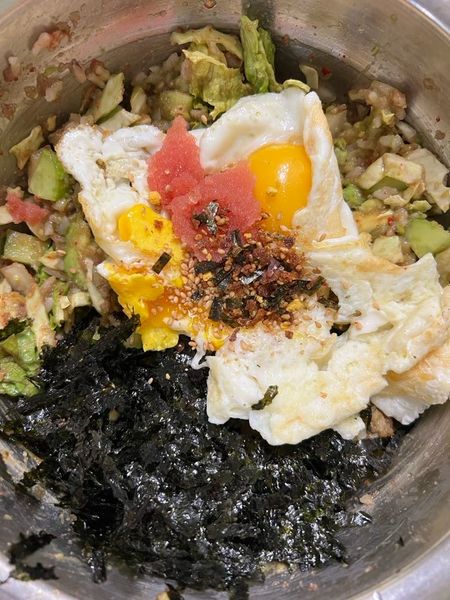 명란 아보카도 비빔밥의 썸네일