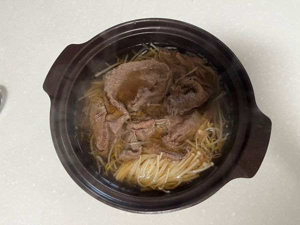 牛肉しゃぶしゃぶのサムネイル
