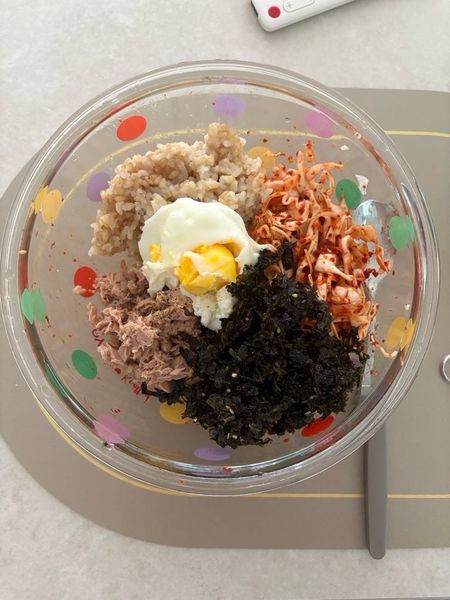 참치양배추비빔(밥 계란 제외)의 썸네일