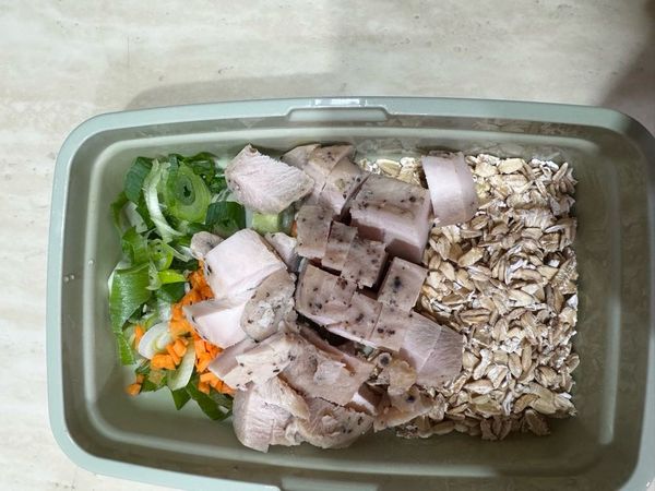 わかめ卵鶏むね肉オートミール粥のサムネイル