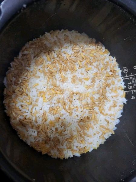 🍚 新米とひよこ豆の雑穀ご飯（4人分）のサムネイル