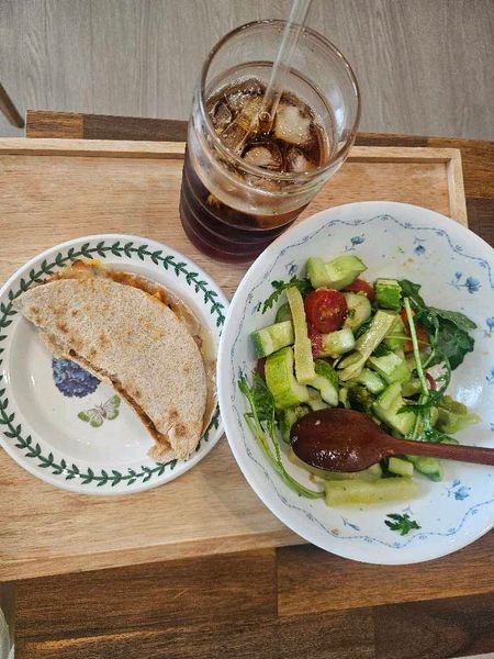 MY 퀘사디아의 썸네일