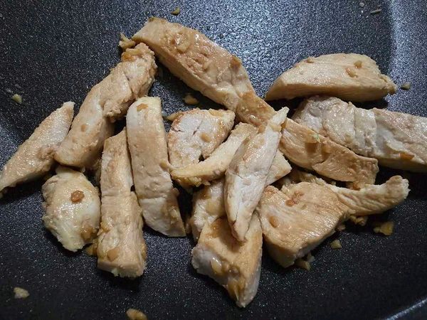 🐓 簡単鶏むね肉のグリルのサムネイル