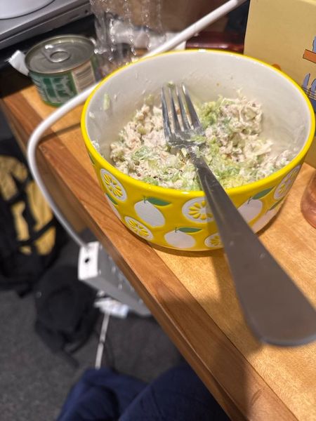 치킨 샐러리의 썸네일